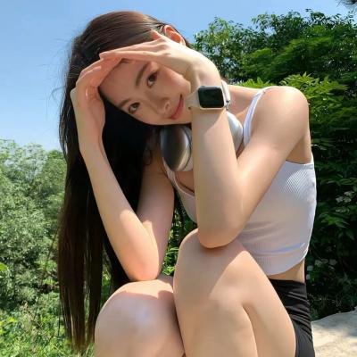 翠迪斗黑猫